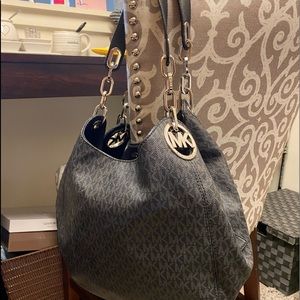 Michael Kors like new hobo